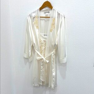 Linea Donatella Elegant Cream Lace Trim Robe and Nightgown Set